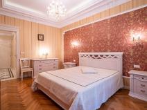 Prodej bytu 3+1, Karlovy Vary, Divadelní náměstí, 113 m2