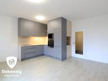 Pronájem bytu 1+kk, Praha - Letňany, Škrábkových, 34 m2