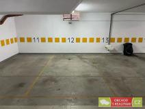 Pronájem garážového stání, Praha - Jinonice, U kříže, 12 m2
