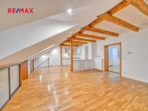 Pronájem bytu 2+kk, Poděbrady, Riegrovo náměstí, 99 m2