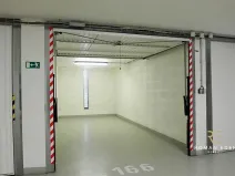 Pronájem garáže, Praha - Prosek, Lovosická, 18 m2