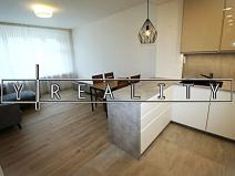 Pronájem bytu 2+kk, Praha - Karlín, Pobřežní, 58 m2