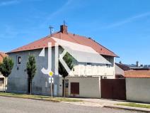 Prodej bytu 2+1, Vrbátky, 72 m2