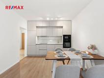 Pronájem bytu 2+kk, Praha - Vysočany, Pod Harfou, 50 m2