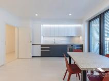 Pronájem bytu 2+kk, Brno, Kumpoštova, 63 m2
