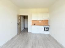 Pronájem bytu 1+kk, Milovice, Slepá, 32 m2