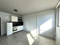 Pronájem bytu 1+kk, Praha - Střížkov, Děčínská, 27 m2