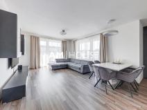 Pronájem bytu 4+kk, Praha - Vysočany, Smržových, 100 m2