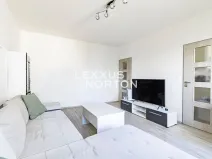 Pronájem bytu 2+1, Praha - Vršovice, Moldavská, 56 m2