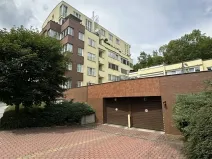 Pronájem garáže, Praha - Košíře, Zahradníčkova, 18 m2