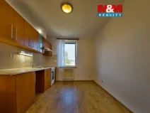 Pronájem bytu 1+1, Úpice, Spojenců, 39 m2