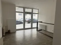 Pronájem obchodního prostoru, Zlín, Zarámí, 22 m2