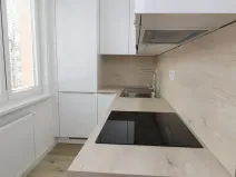 Pronájem bytu 3+1, Karlovy Vary, Hlávkova, 67 m2