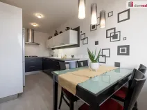 Prodej bytu 3+1, Praha - Řepy, Nevanova, 73 m2