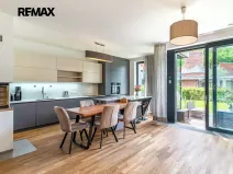 Pronájem rodinného domu, Praha - Dejvice, V Šáreckém údolí, 201 m2