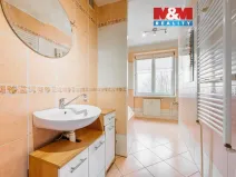 Prodej bytu 3+1, Bukovany, 84 m2