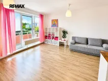 Pronájem bytu 1+kk, Praha - Uhříněves, Blšanecká, 32 m2