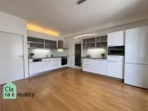 Pronájem bytu 3+kk, Praha - Podolí, Jeremenkova, 72 m2