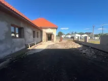 Prodej rodinného domu, Lkáň, 230 m2