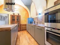 Pronájem bytu 3+1, Praha - Malá Strana, Valdštejnské náměstí, 91 m2