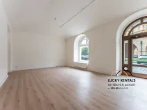 Pronájem obchodního prostoru, Praha - Karlín, Prvního pluku, 58 m2