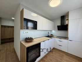 Prodej bytu 2+1, Ostrava, Zednická, 56 m2