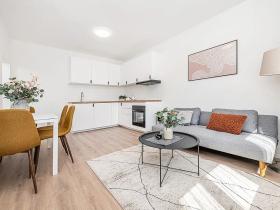 Prodej bytu 3+kk, Praha - Malešice, Káranská, 56 m2