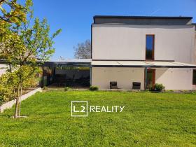 Prodej rodinného domu, Stochov, Boženy Němcové, 202 m2