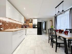 Prodej rodinného domu, Luže, 180 m2