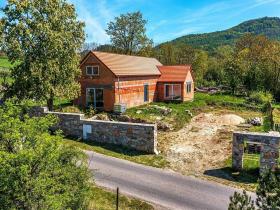 Prodej rodinného domu, Třebušín, 181 m2