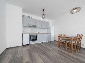 Prodej bytu 2+kk, Říčany, Černokostelecká, 58 m2