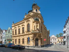 Pronájem kanceláře, Hradec Králové, Tomkova, 1600 m2