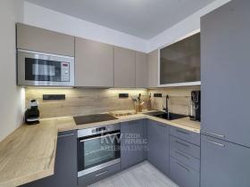 Prodej bytu 2+kk, Cheb, Na Nivách, 42 m2