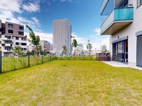 Prodej bytu 3+kk, Praha - Hloubětín, Laponská, 77 m2