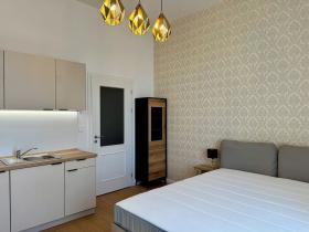 Prodej bytu 1+kk, Praha, Korunní, 24 m2