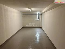 Prodej garáže, Praha - Stodůlky, Bašteckého, 18 m2