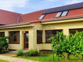 Prodej rodinného domu, Šumice, 263 m2