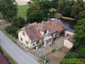 Prodej rodinného domu, Hostomice, 150 m2