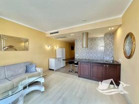 Prodej bytu 2+kk, Drač, Albánie, 64 m2