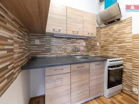 Prodej bytu 2+kk, Aš, Hlavní, 43 m2
