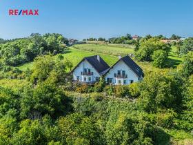 Prodej rodinného domu, Vinařice, 494 m2