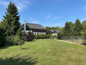 Prodej komerční nemovitosti, Povrly, Lysá, 635 m2