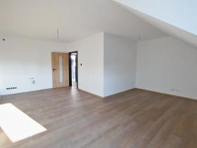 Prodej bytu 2+kk, Domažlice, Tovární, 56 m2