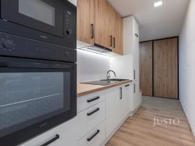 Pronájem bytu 2+1, Zlín, L. Váchy, 54 m2