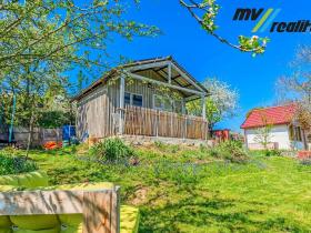 Pronájem chaty, Kralupy nad Vltavou, 18 m2