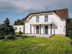 Prodej rodinného domu, Dolní Břežany, 150 m2