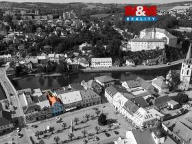 Prodej činžovního domu, Ledeč nad Sázavou, Husovo náměstí, 333 m2