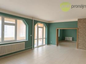 Pronájem obchodního prostoru, Humpolec, Horní náměstí, 61 m2