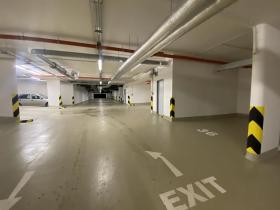 Pronájem garážového stání, Praha - Třebonice, K metru, 10 m2