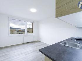 Prodej bytu 1+kk, Prachatice, nám. Přátelství, 20 m2